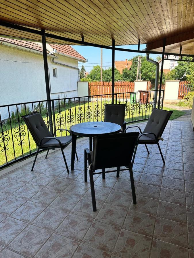 久洛Cozy Garden Apartman公寓 外观 照片