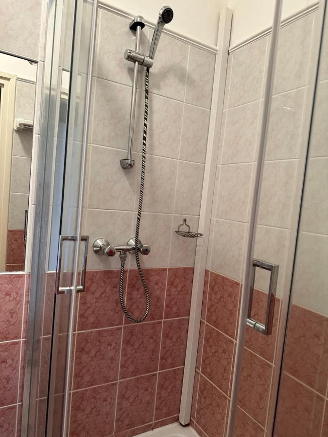 久洛Cozy Garden Apartman公寓 外观 照片