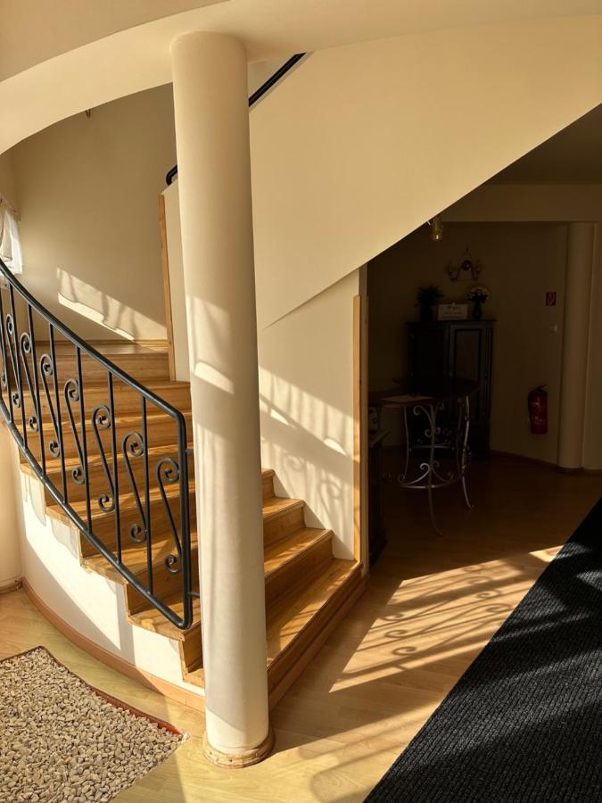 久洛Cozy Garden Apartman公寓 外观 照片
